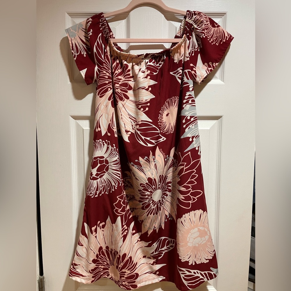 Manuhealii Dress
